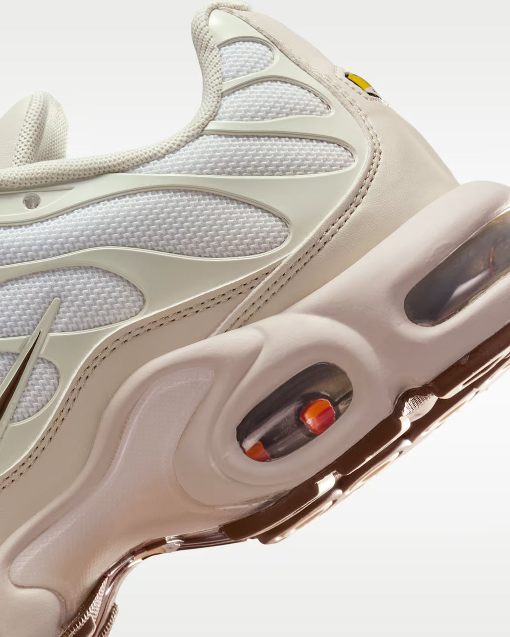 Nike Air Max Plus SE Light Orewood Brown Cacao