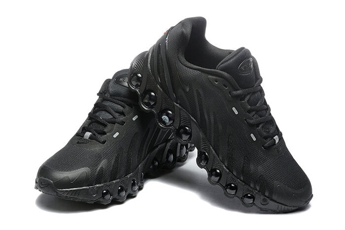 NIKE AIR MAX DN8 TRIPLE BLACK