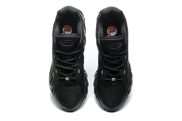 NIKE AIR MAX DN8 TRIPLE BLACK