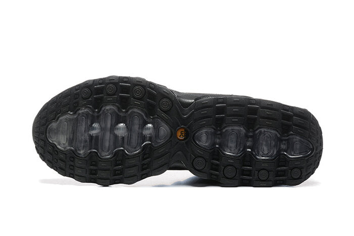 NIKE AIR MAX DN8 TRIPLE BLACK