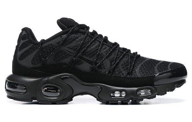 NIKE AIR MAX PLUS TN UTILYTY TRIPLE BLACK