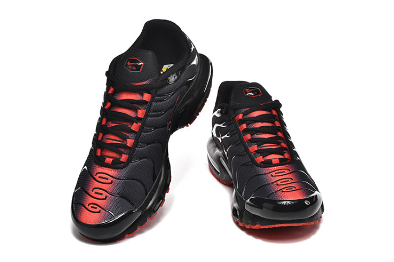 NIKE AIR MAX PLUS TN BLACK AND RED