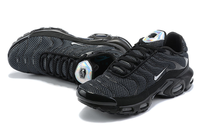 NIKE AIR MAX PLUS TN CHROME