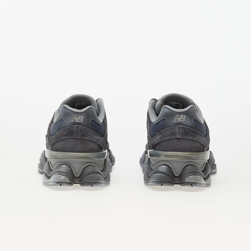 New Balance 9060 Magnet
