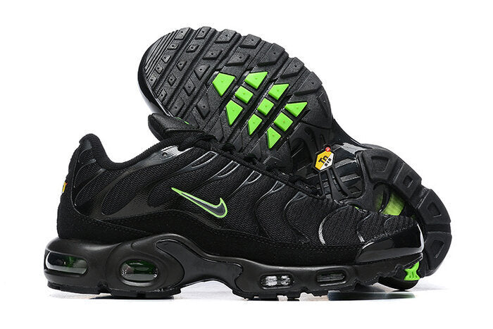 NIKE AIR MAX PLUS TN VOLT