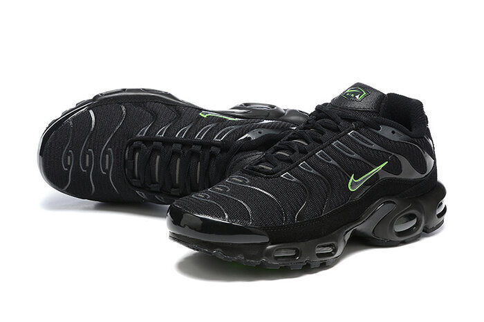 NIKE AIR MAX PLUS TN VOLT