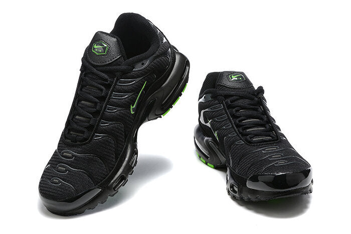 NIKE AIR MAX PLUS TN VOLT
