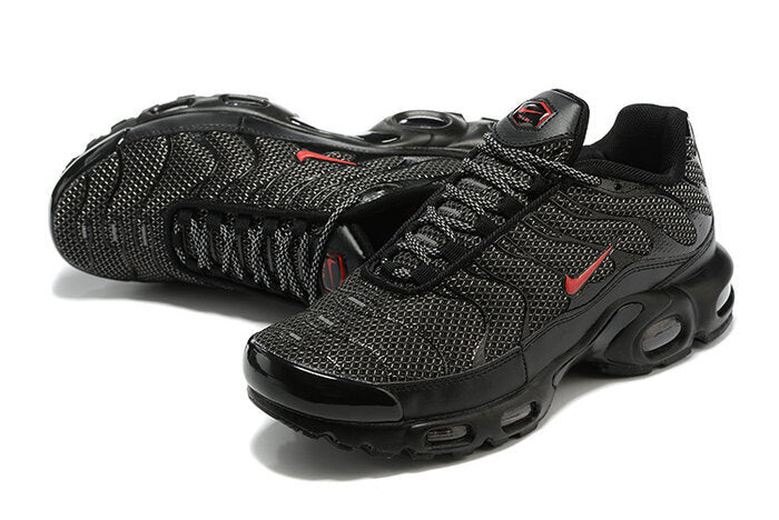 NIKE AIR MAX PLUS TN RED LINE