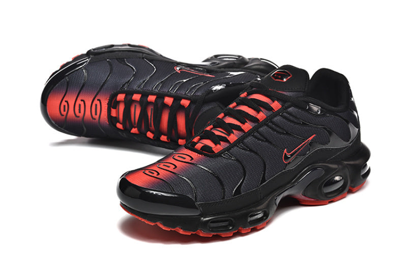 NIKE AIR MAX PLUS TN BLACK AND RED