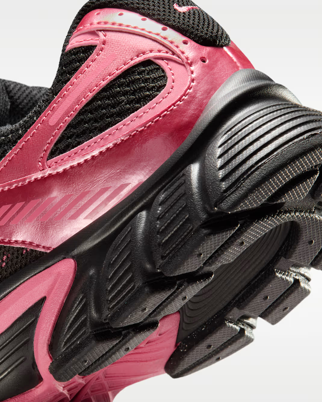 Nike V5 RNR Pink HQ7901-004 Nike