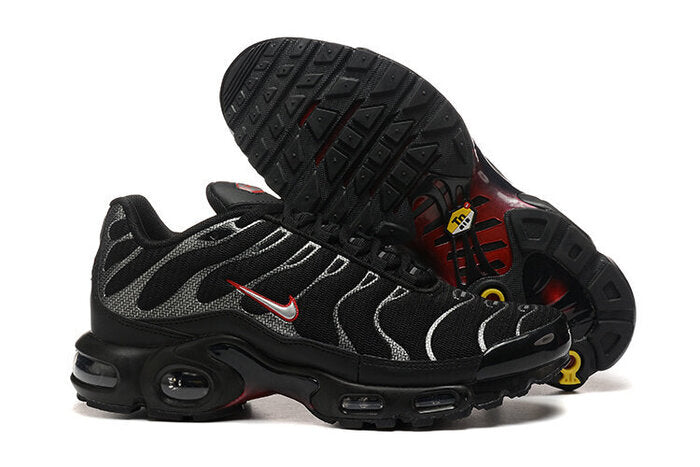 NIKE AIR MAX PLUS TN CARBON