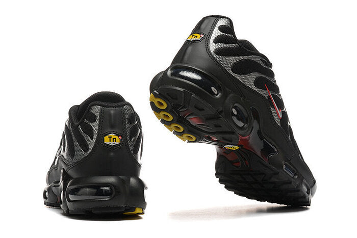 NIKE AIR MAX PLUS TN CARBON