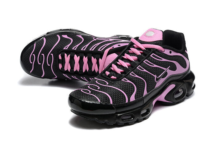 NIKE AIR MAX PLUS TN BLACK AND PINK