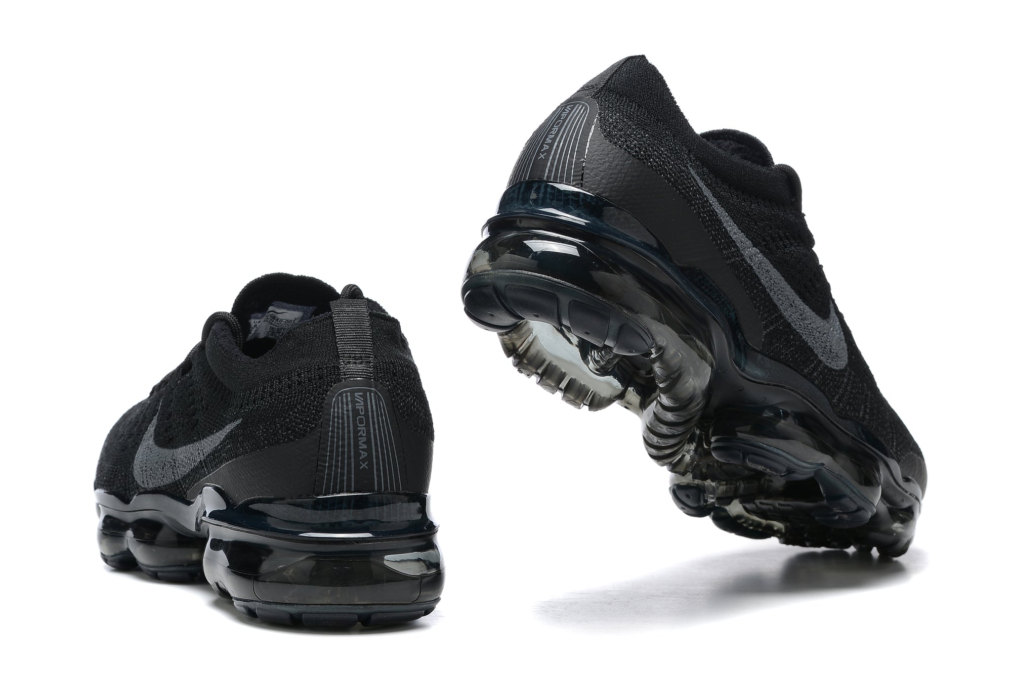 NIKE AIR VAPORMAX PLUS BLACK