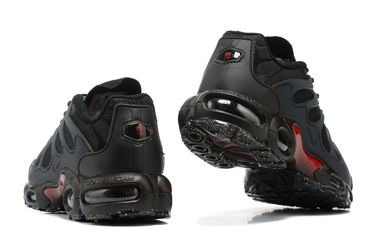 NIKE AIR MAX PLUS TN TERRASCAPE BLACK AND RED