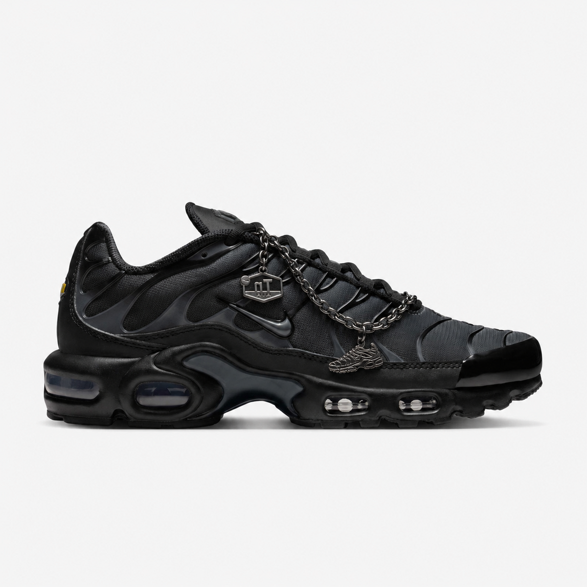 Nike Air Max Plus WMNS „Black Metallic“ – IM6019-010 Nike