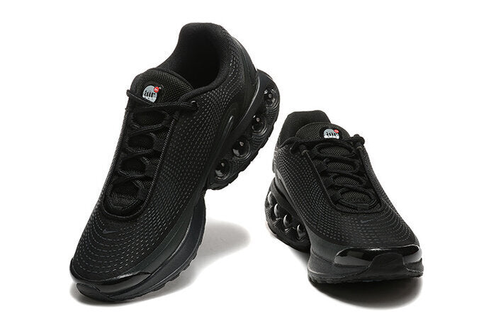 NIKE AIR MAX DN BLACK