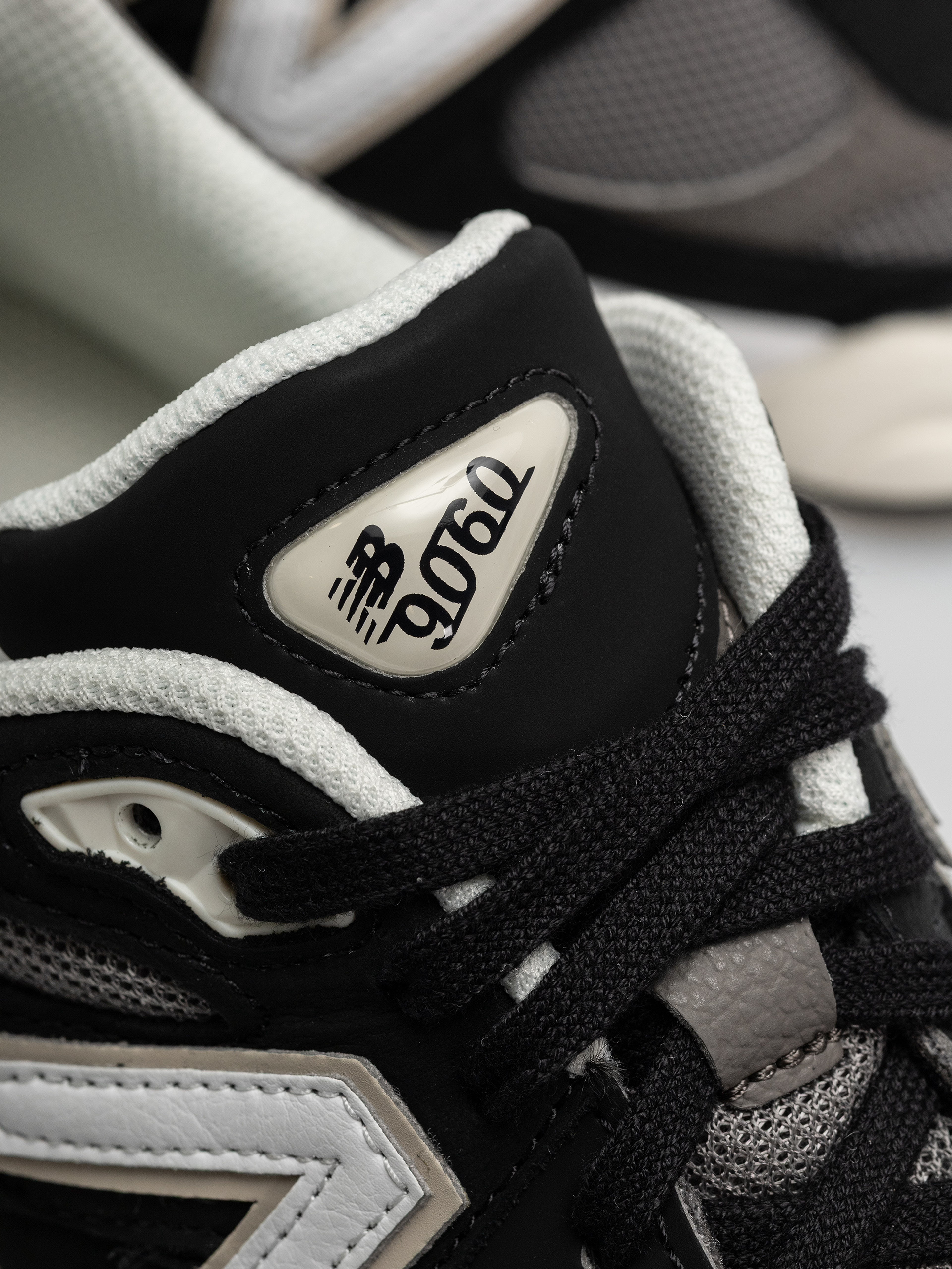 Сникърси New Balance U9060510 Black/Castlerock/White New Balance