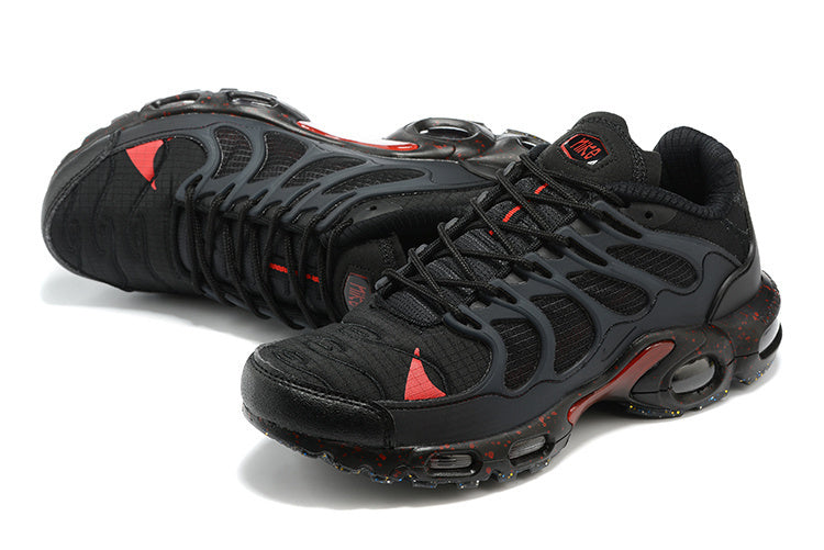 NIKE AIR MAX PLUS TN TERRASCAPE BLACK AND RED