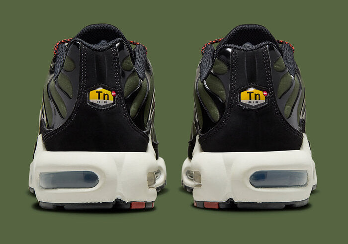NIKE AIR MAX PLUS TN MILITARY GREEN