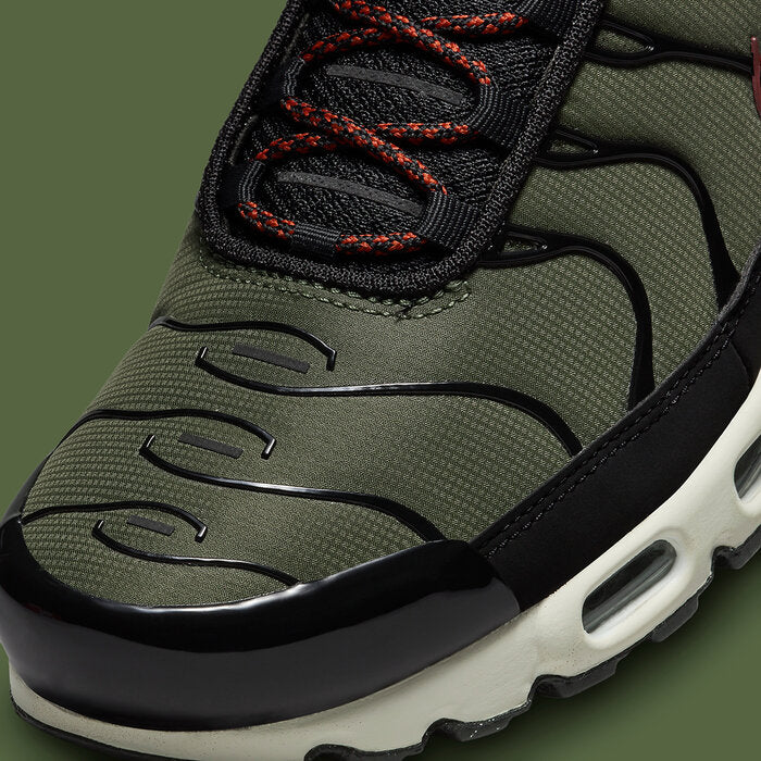 NIKE AIR MAX PLUS TN MILITARY GREEN