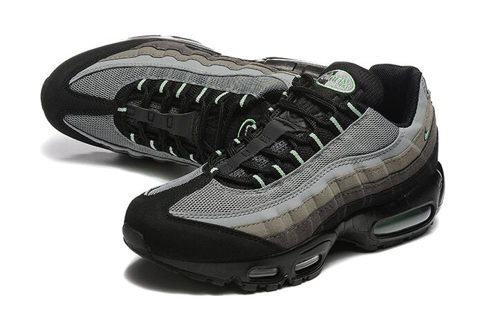 NIKE AIR MAX 95 GREEN AND BLACK