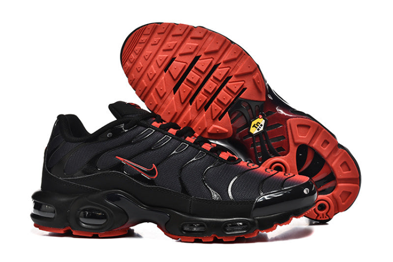 NIKE AIR MAX PLUS TN BLACK AND RED