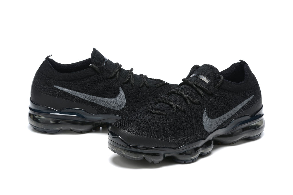 NIKE AIR VAPORMAX PLUS BLACK