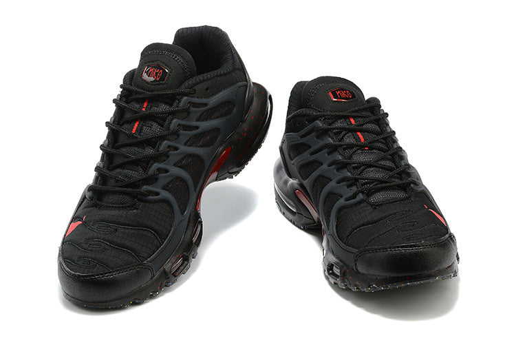 NIKE AIR MAX PLUS TN TERRASCAPE BLACK AND RED