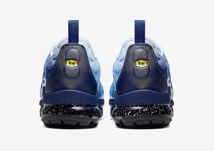 NIKE VAPORMAX PLUS SPACE