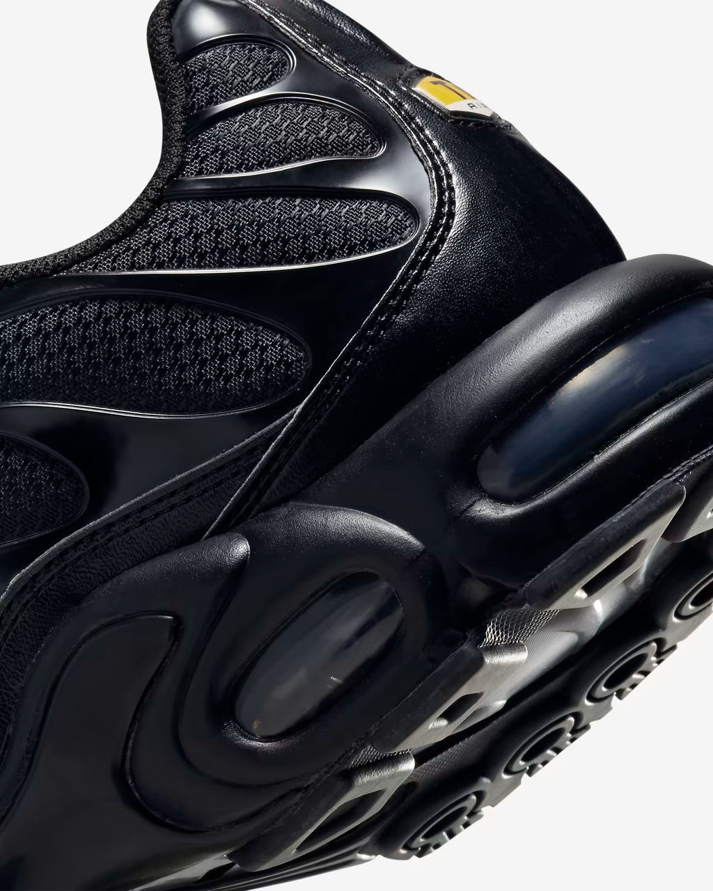 Nike Air Max Plus TN "Triple Black"
