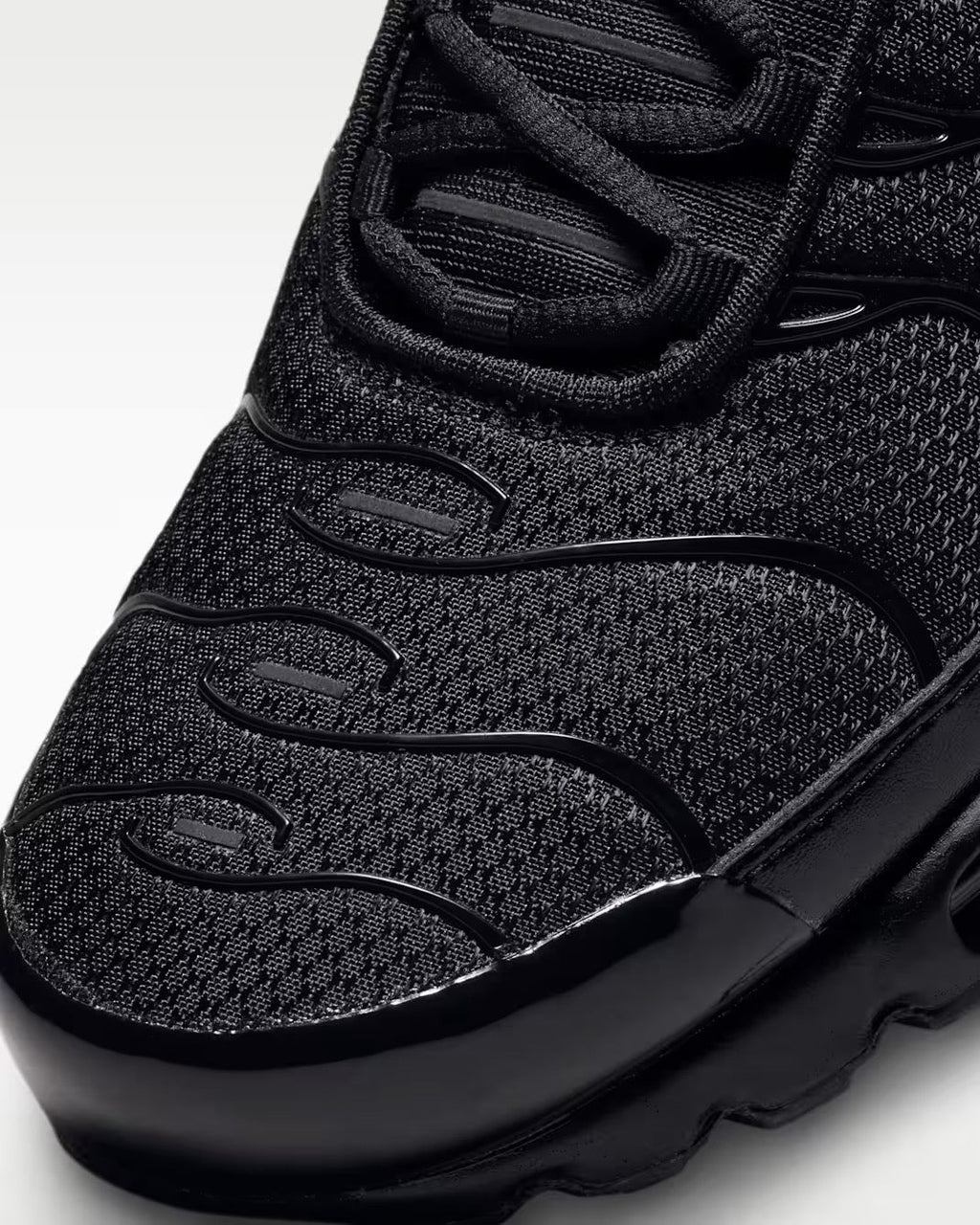 NIKE AIR MAX PLUS TN "TRIPLE BLACK" 604133-050 Nike