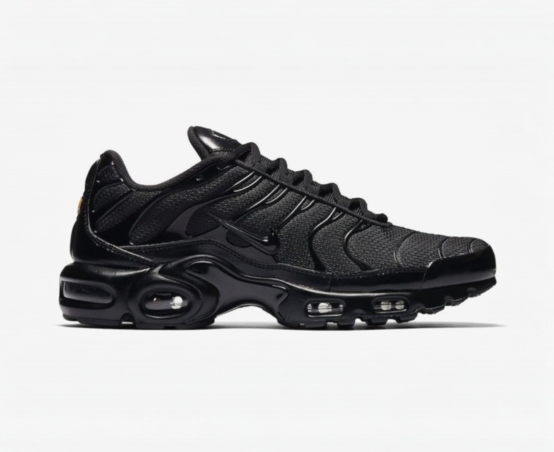 NIKE AIR MAX PLUS TN BLACK