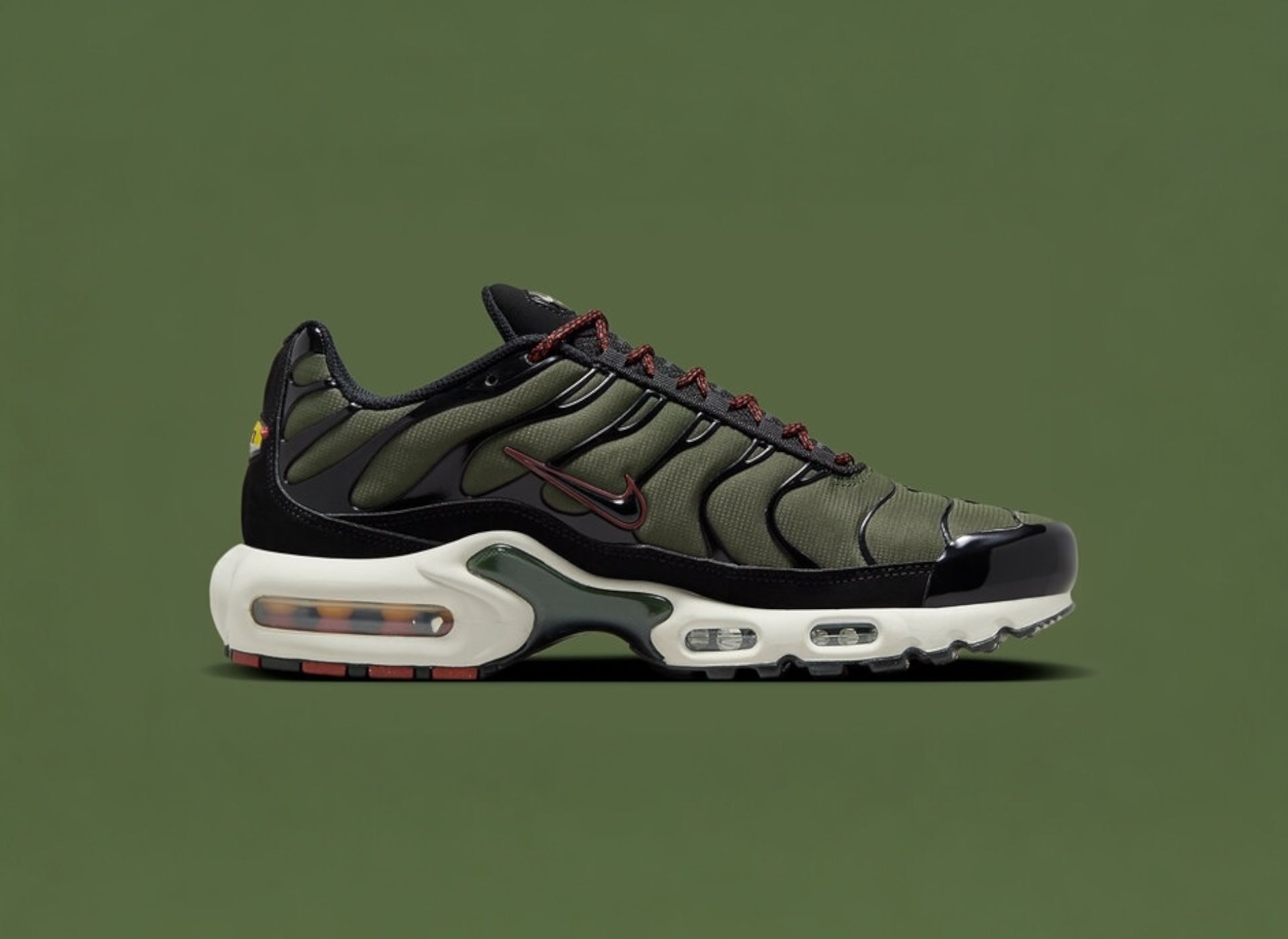 NIKE AIR MAX PLUS TN MILITARY GREEN