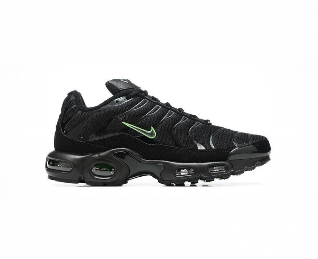 NIKE AIR MAX PLUS TN VOLT