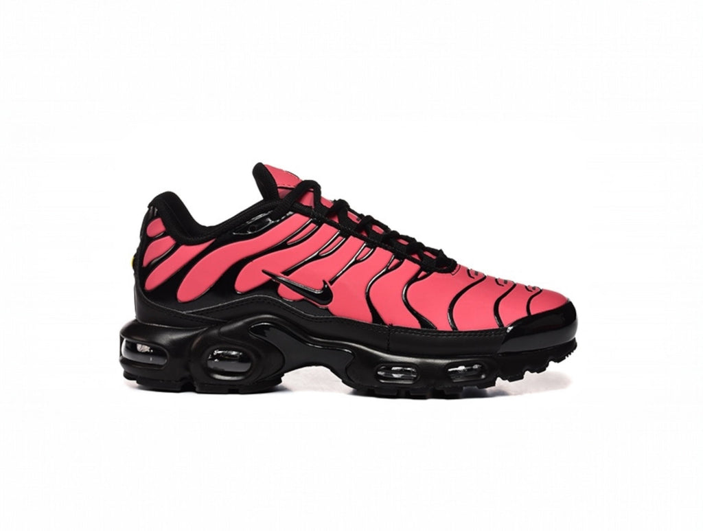 NIKE TN THERMOREACTIVE RED