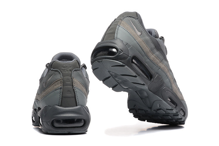 NIKE AIR MAX 95 ESSENTIAL
