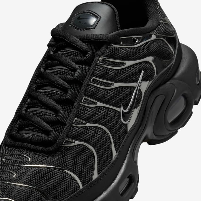 Nike Air Max Plus SE Black Chrome Silver