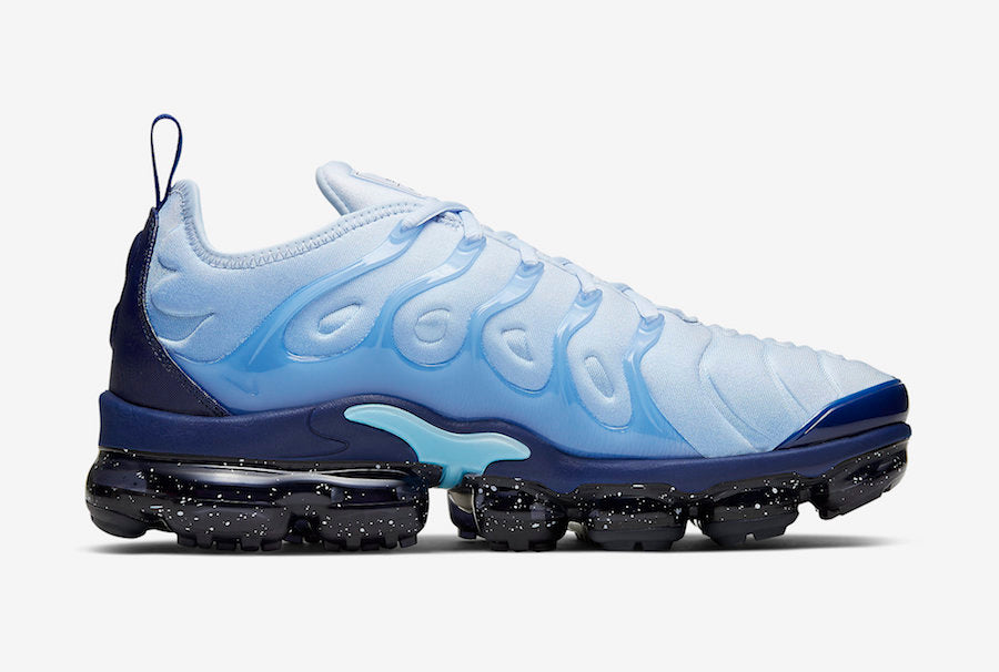NIKE VAPORMAX PLUS SPACE