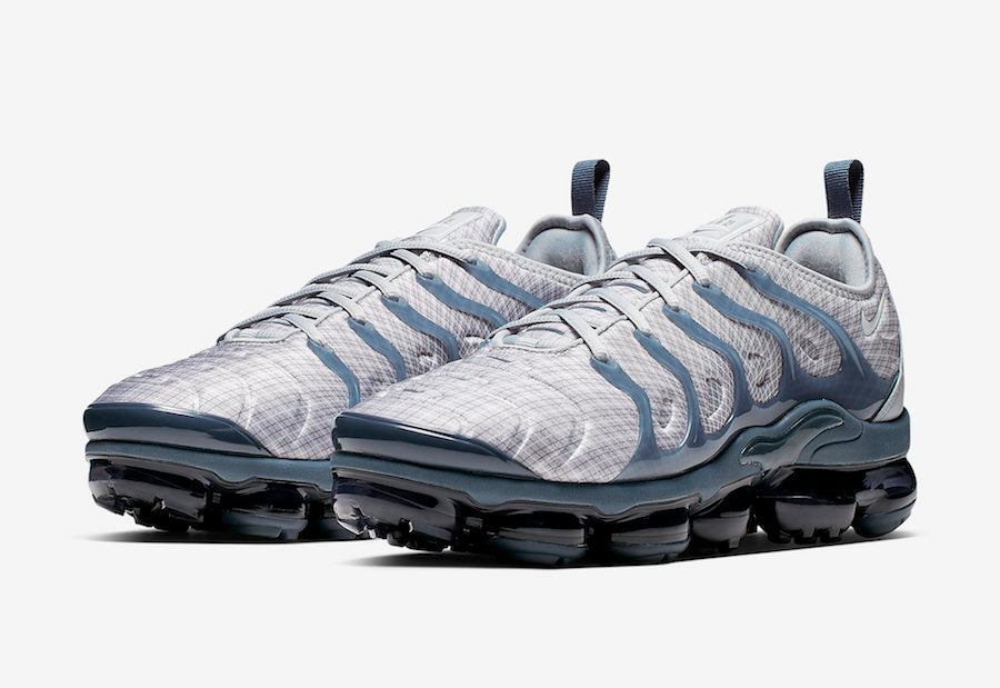NIKE VAPORMAX PLUS WOLF GRAY