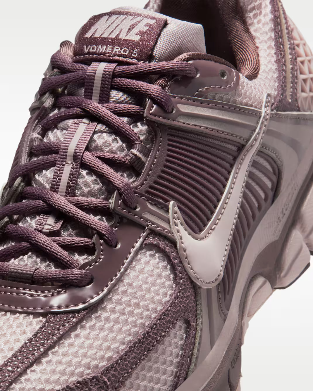 Nike Zoom Vomero 5 II6236-500 Nike