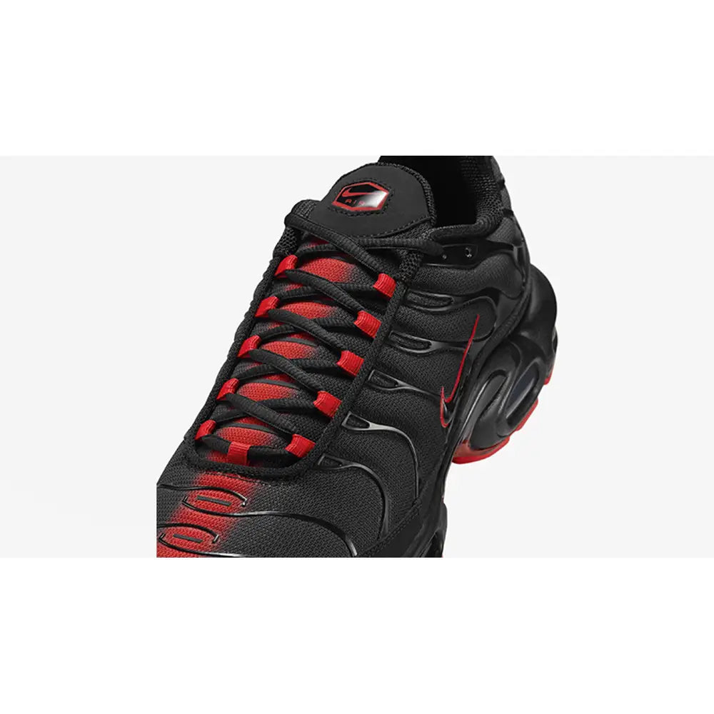 Nike Air Max Plus „Sith Lightsaber“